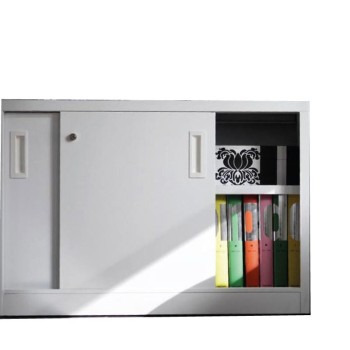 Armario oficina metálico con puertas correderas de More Squared