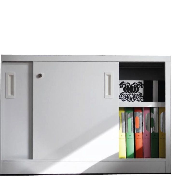 Armario oficina metálico con puertas correderas de More Squared