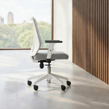 Silla de oficina Tirana blanca y gris con respaldo de malla transpirable | Laoficinaonline