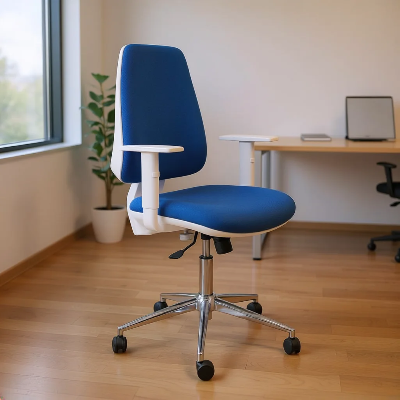 Silla blanca de escritorio Equis con contacto permanente | Laoficinaonline