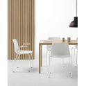 Silla Varya con brazos y base trineo para oficina | Laoficinaonline