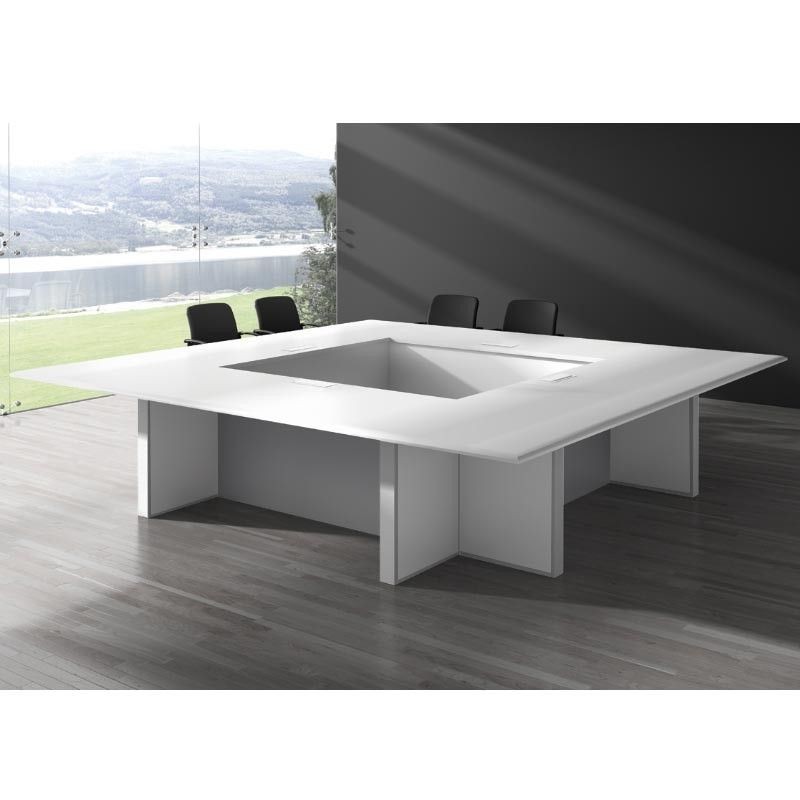 Mesa de reuniones de JGorbe en blanco