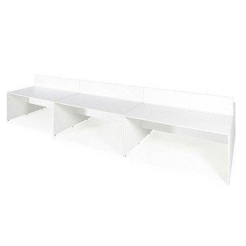 Mesa oficina multipuesto con separador de JGorbe en color blanco