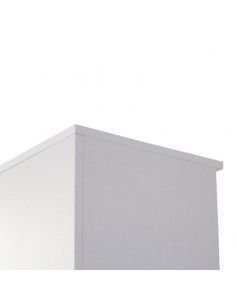 detalle del armario oficina con llave alto de madera de JGorbe con cerradura y estantes en color blanco