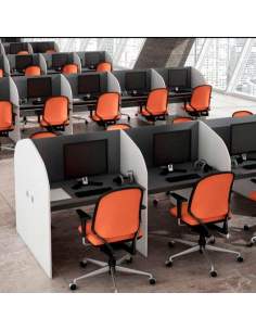 Mesas call center, instalaciones con módulos dobles, puestos enfrentados