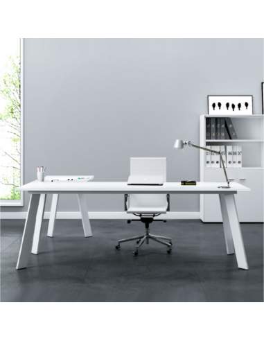 Mesa escritorio L serie Play de AIC en color blanco